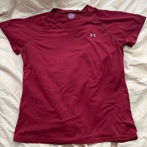 UNDER ARMOUR Red V-Neck Top